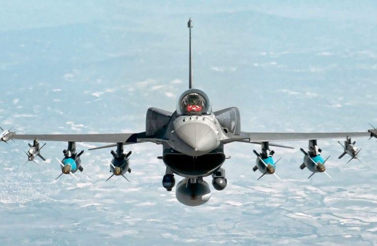 Get the Inside Scoop on the F-16 Fighting Falcon