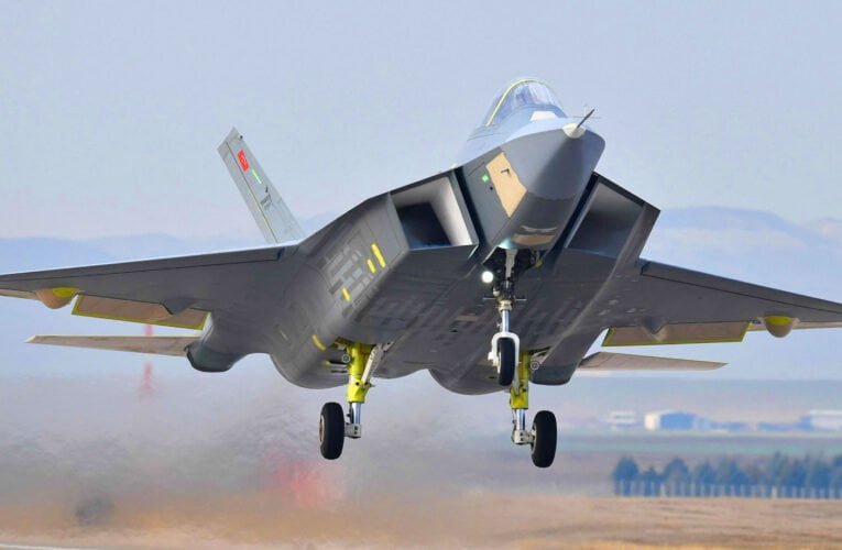 Turkiye’s KAAN 5th Gen fighter jet conducts first flight