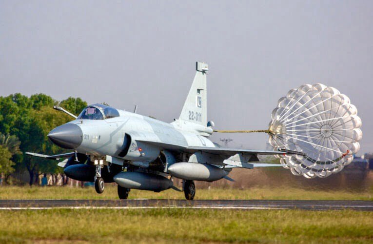 Pakistan Signs Record $1.6bn Fighter Jet Deal with Azerbaijan