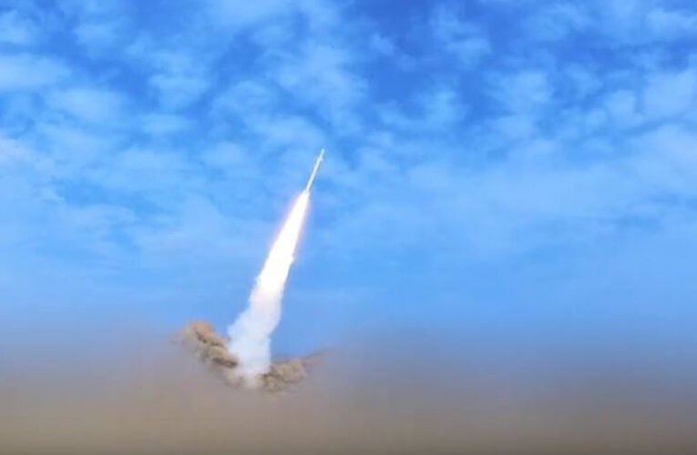 Houthis Announce First Launch of “Hatem-2” Hypersonic Missile