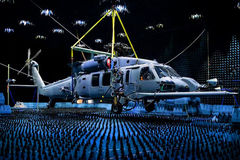 UK to Build 'Silent Hangar' for F-35 Electronic Warfare Testing