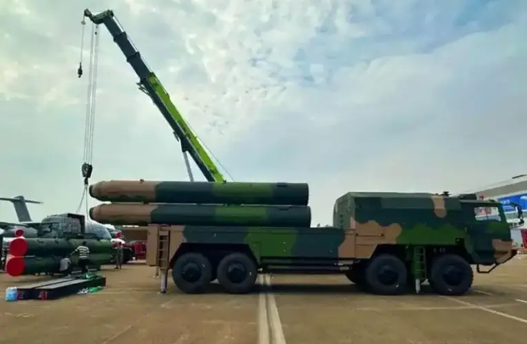 China HQ-19 Missile Defense System Debuts at Zhuhai Airshow