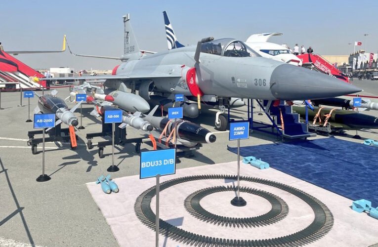 Pakistan Showcases JF-17 Block III Fighter at Bahrain Airshow