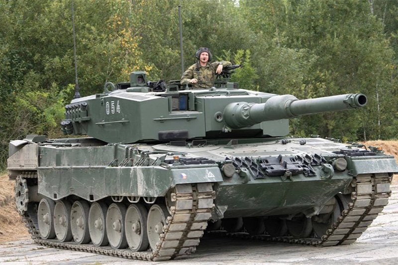 Czech Republic Acquires Leopard 2A4 Tanks From Rheinmetall