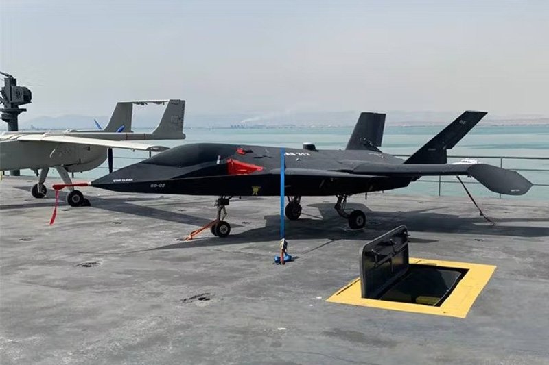 IRGC Tests New Bomber Drone From Aircraft Carrier