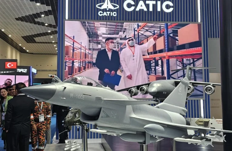 China Displays J-10CE And FC-31 At Malaysian Defense Expo