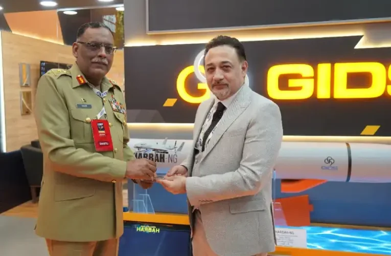 General Sahir Shamshad & Bangladesh Naval Chief Visits GIDS at IDEF-25