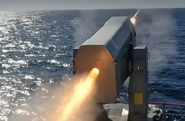 Raytheon Secures Record RAM Launcher Deal with US Navy