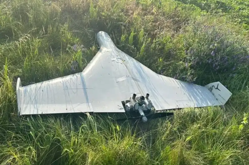 Russia Unveils Compact Kamikaze Drone Inspired by Iranian Shahed