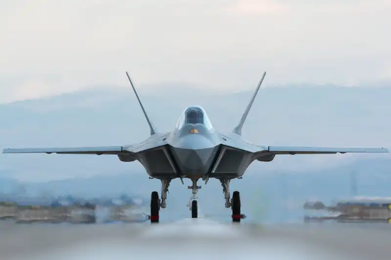 Turkiye Officially Orders 6th KAAN Fighter Jet Prototype
