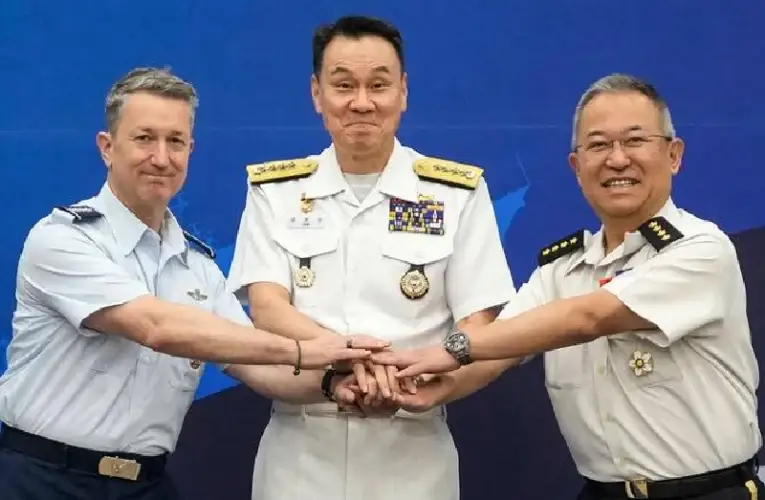 US, South Korea, Japan Hold Joint Air Drill During Defense Talks