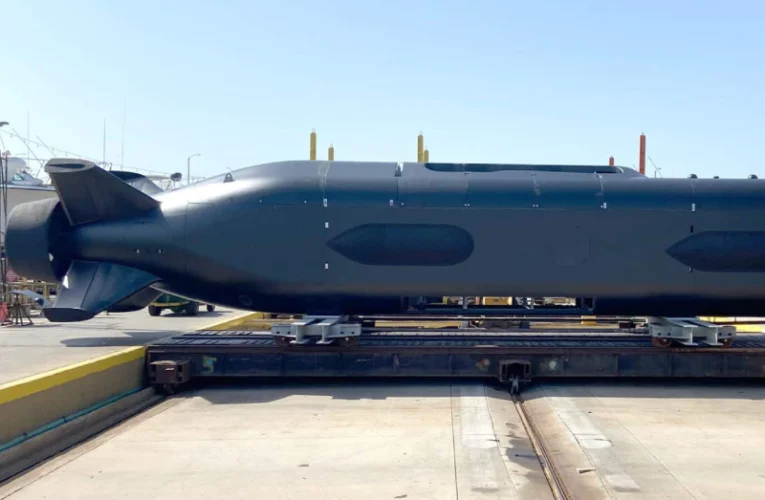 Boeing Builds Next-Gen Self-Piloting Submarines
