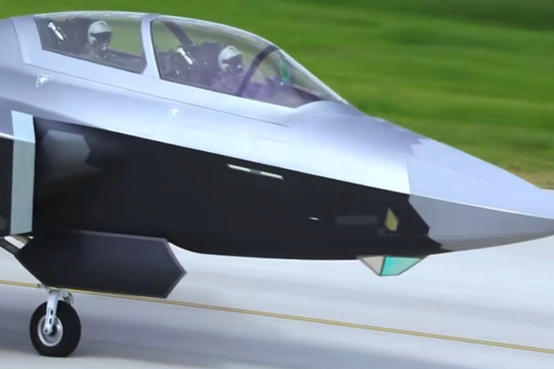 China Unveils Two-Seat J-20S Stealth Fighter at V-Day Military Parade