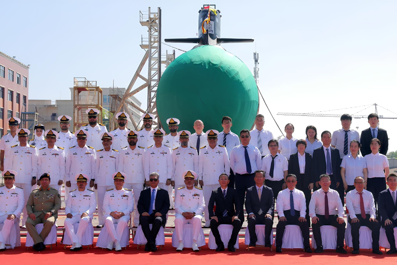 Pakistan Navy to Receive Chinese Submarines Next Year