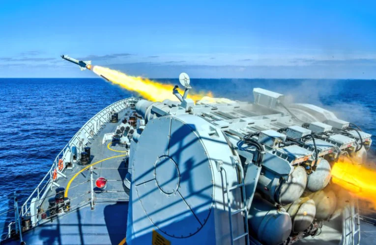 Pakistan Navy Successfully Tests FM-90(N) ER Air Defence Missile