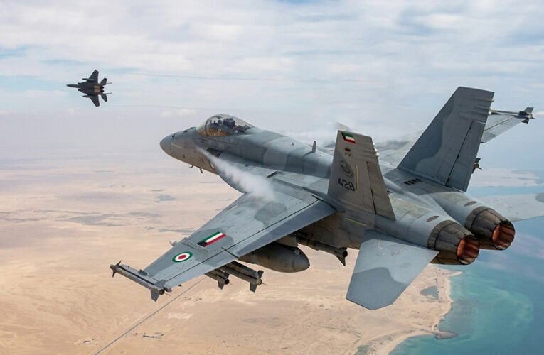 Kuwaiti F/A-18 Hornet shoots down F-15E Strike Eagles