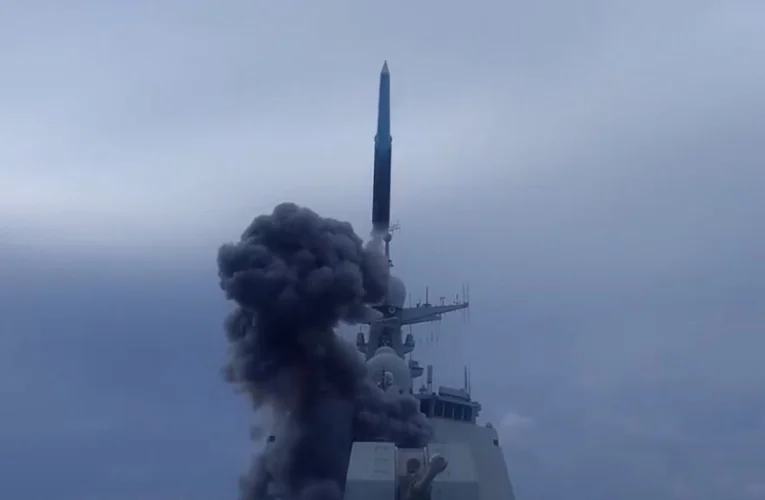 YJ-20 Hypersonic Missile Launch Footage: China’s Type 052D Destroyer Fires Anti-Ship Ballistic Missile